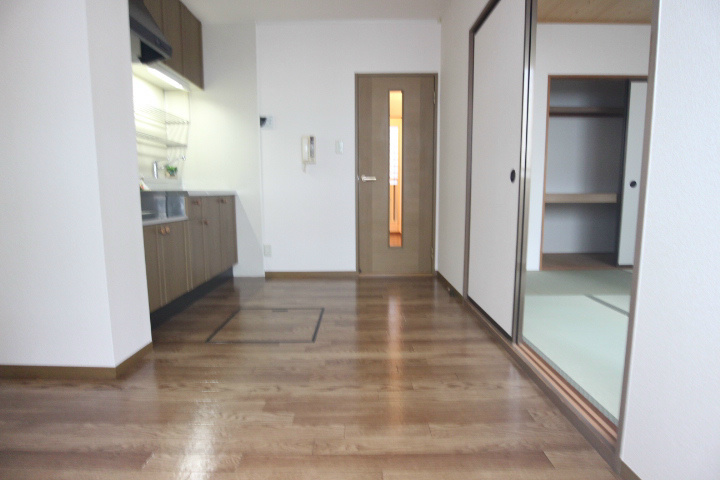 メゾンドアヴニール板宿 リビング