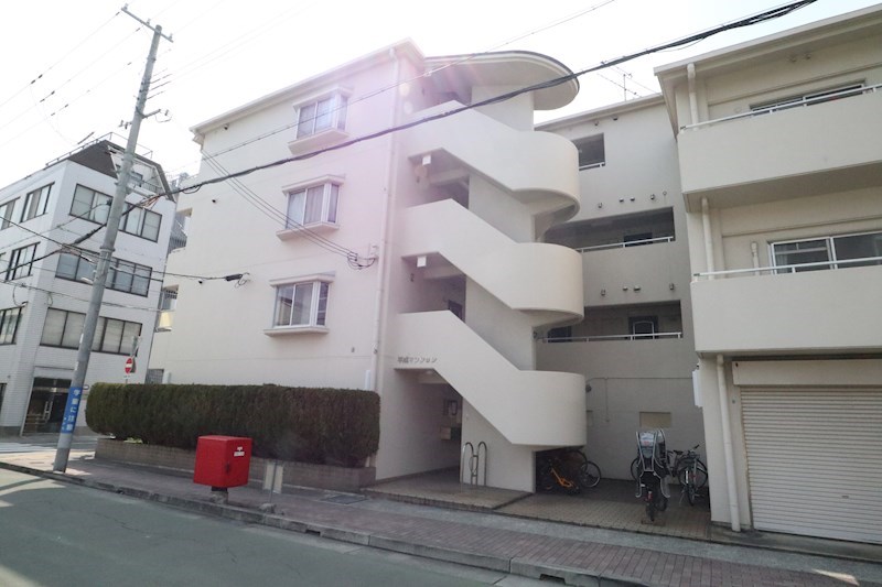 平成マンション 外観写真