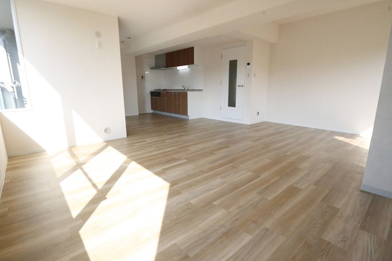 ベルトゥリー若草ANNEX リビング