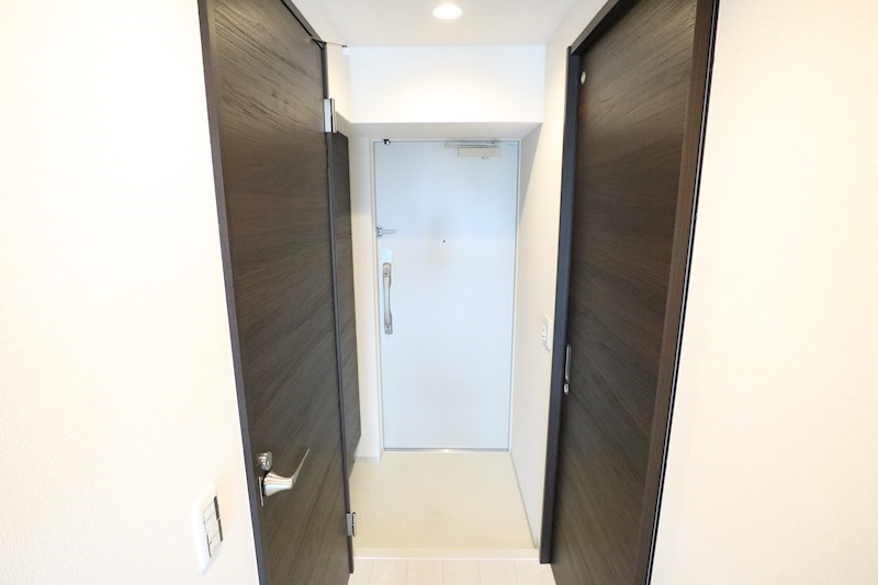 ルリアン板宿 玄関