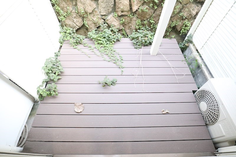 キャンパスヒルズ鈴蘭台 ベランダ