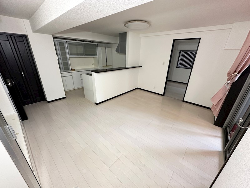 須磨寺町3丁目戸建(地下1階部分) リビング