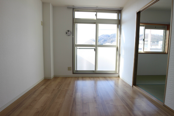 フルール大谷 ベッドルーム