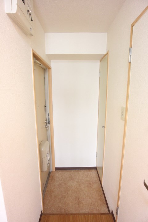 シンプルライフ板宿 玄関