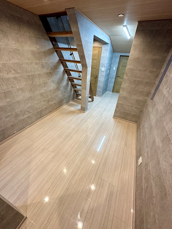 外浜町2丁目貸家 リビング