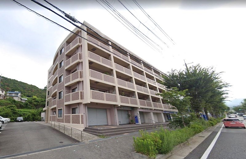 プラティーク谷上 外観