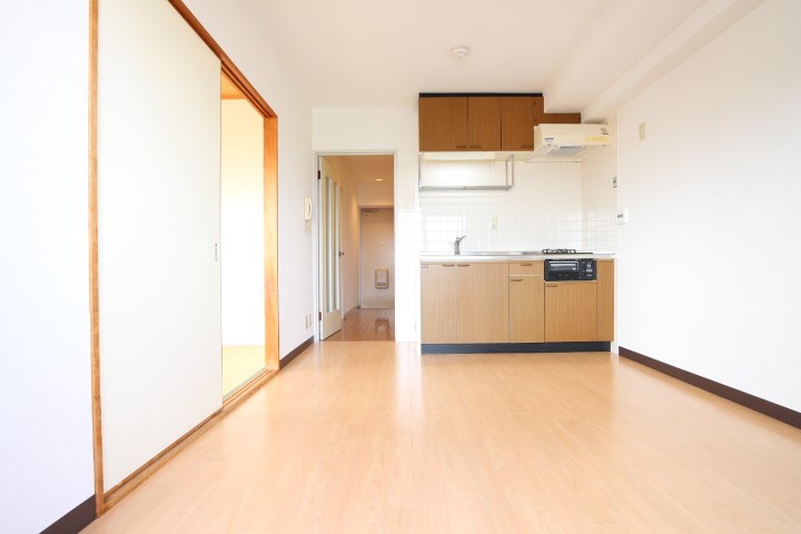 ロイヤル阪神 リビング