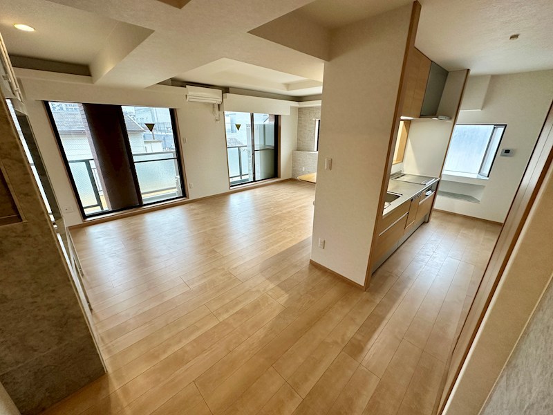 中路ビル リビング