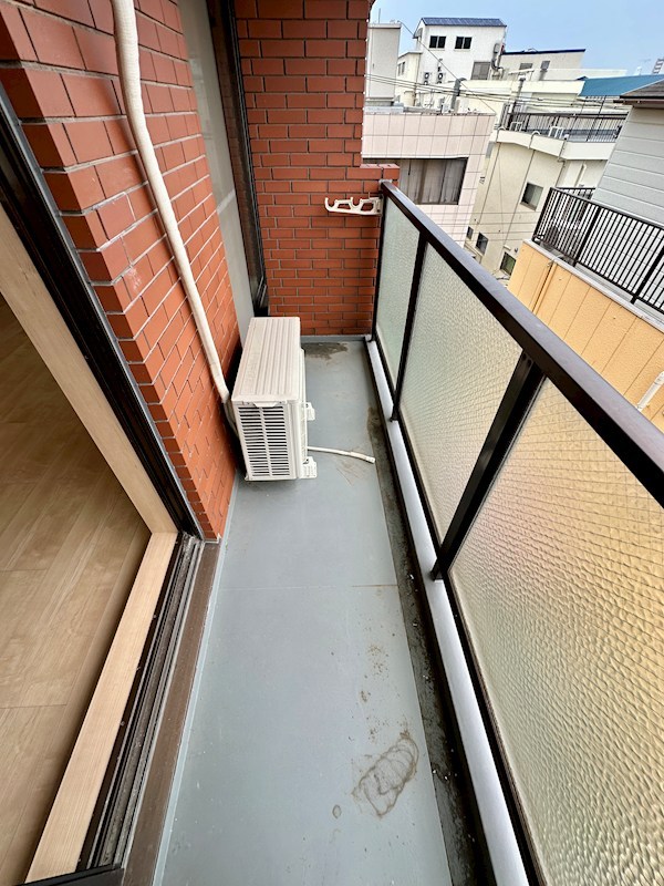 中路ビル ベランダ