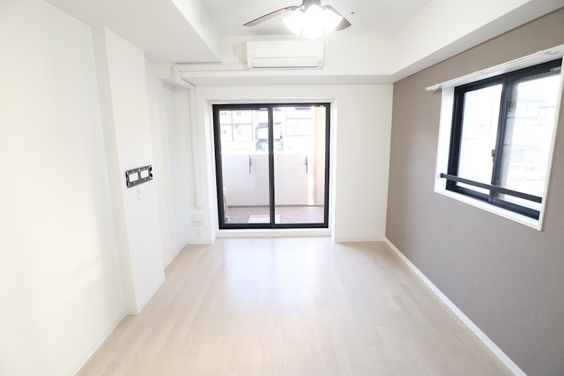 Luxe神戸WEST リビング