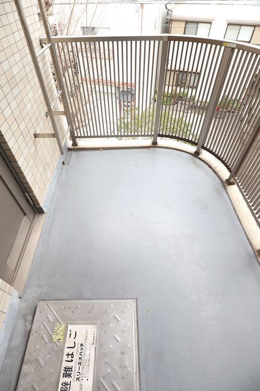 ウィスティリアコート神戸Ⅱ ベランダ