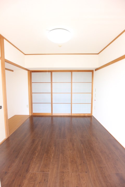 ヴィラナリー長田 ベッドルーム