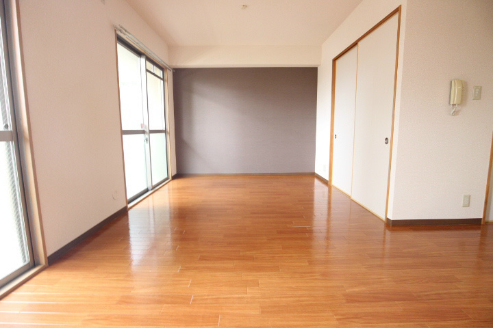 メイプル平和台 リビング