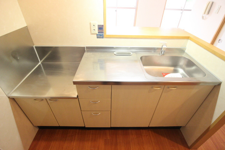 メイプル平和台 キッチン