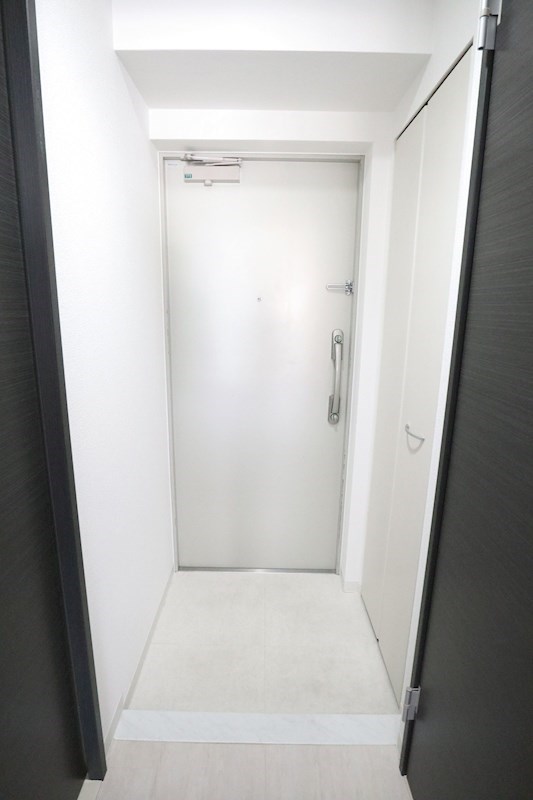 リアライズ神戸長田 玄関