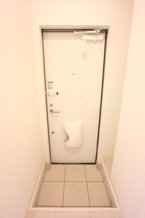 ルミエール西代Ｂ棟  玄関