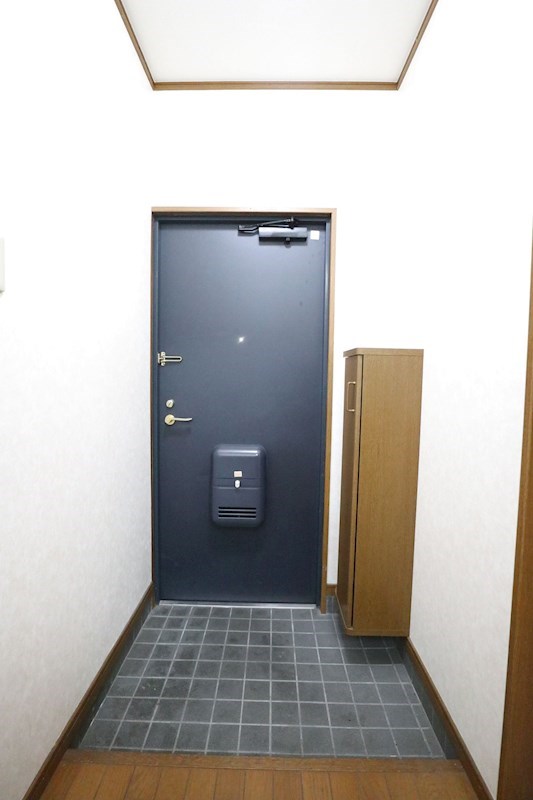 白川マンション 玄関