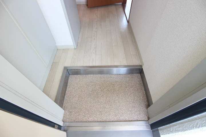 メゾン・ド・エミナンス 玄関