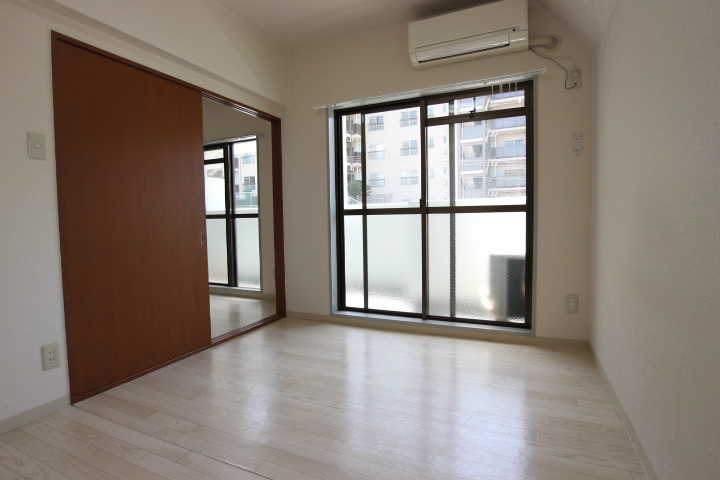 メゾン・ド・エミナンス ベッドルーム