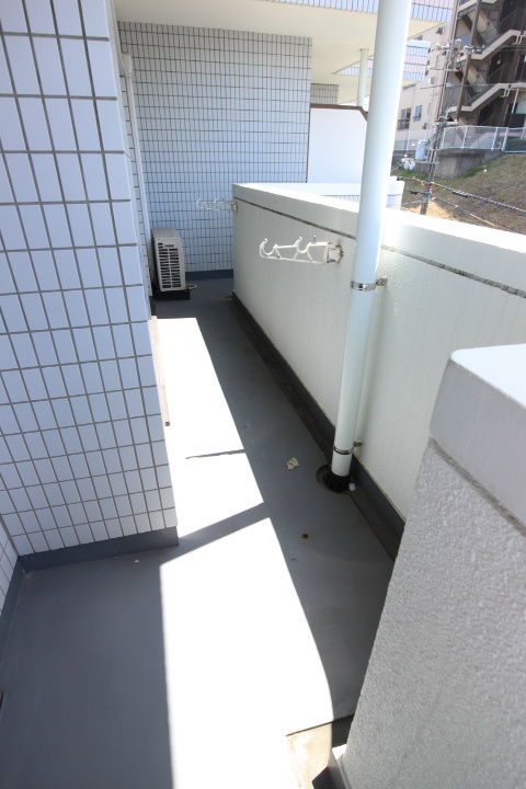 メゾン・ド・エミナンス ベランダ