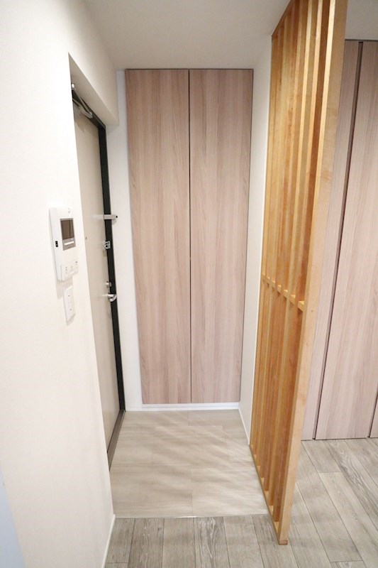 コティ山下町 玄関
