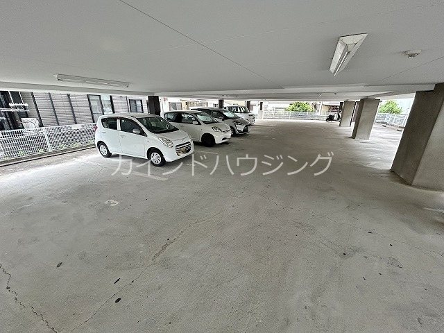 サンヴェール 駐車場