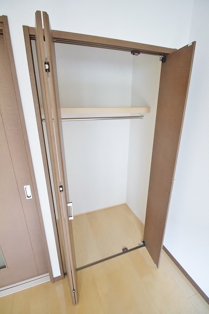 フジパレスヒサホ 収納