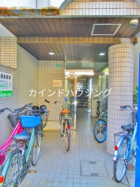 ウィステリア北島2号館  エントランス