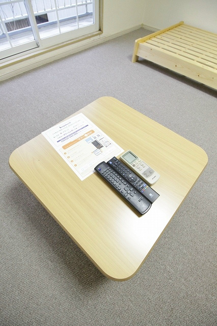 レオパレス上之郷 リビング