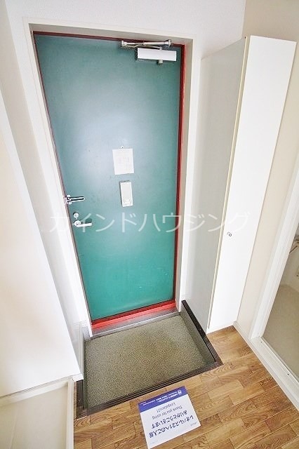 レオパレス上之郷 玄関