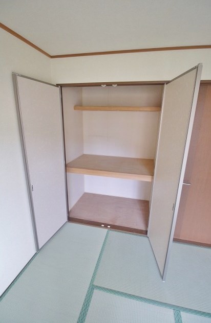 アネックス日根野　Ａ棟　Ｂ棟 収納