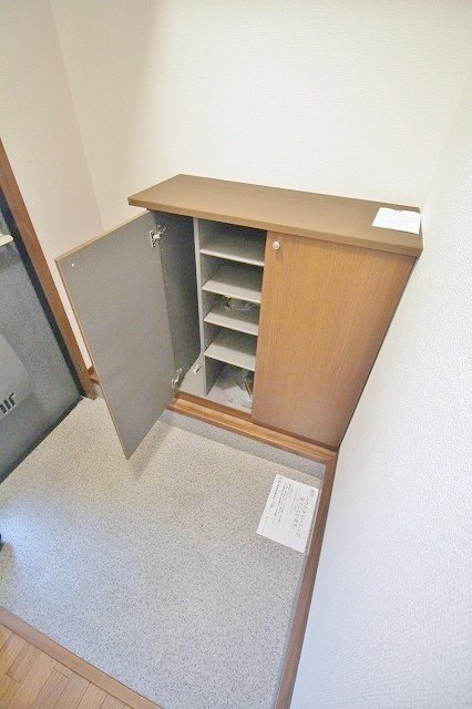 アネックス日根野　Ａ棟　Ｂ棟 収納
