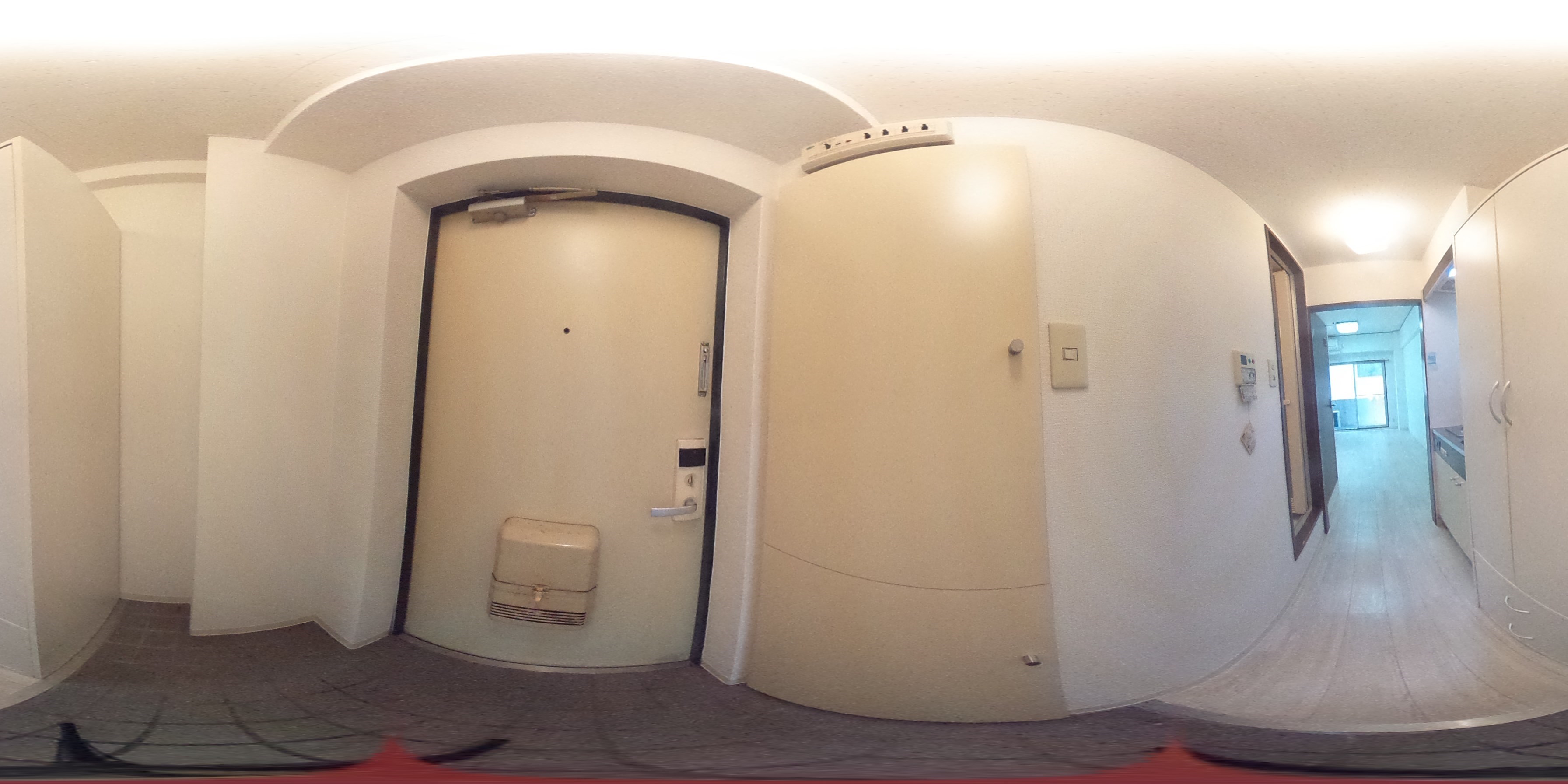 アバンティ貝塚2番館 玄関