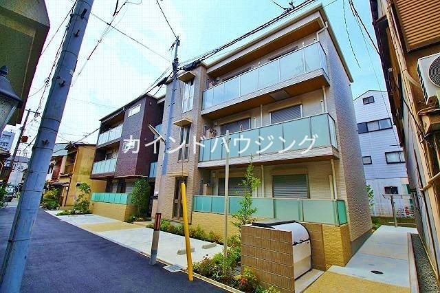 シャーメゾン千本 外観
