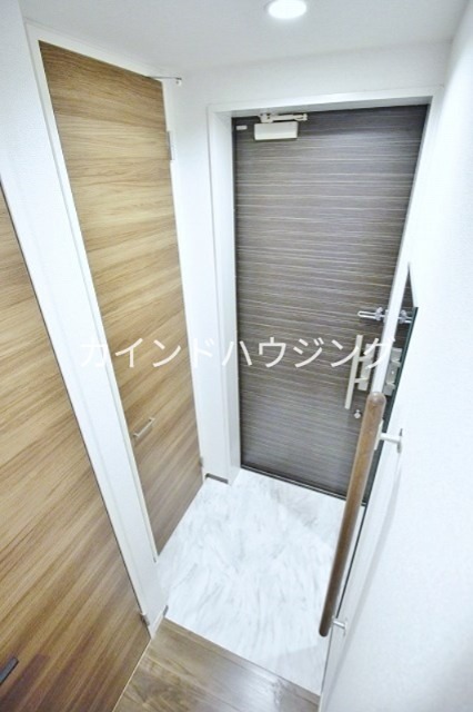 シャーメゾン千本 玄関