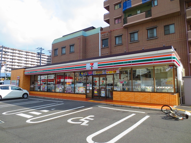 カリーノＲプリマヴェーラ コンビニ