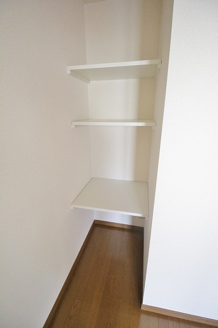 リヴェール弐番館 収納