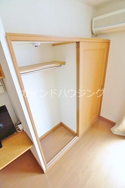 レオパレスアクアマリン 収納