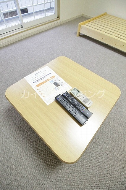 レオパレス上之郷 リビング