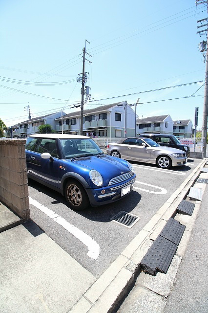 Goodday　Mansion 駐車場