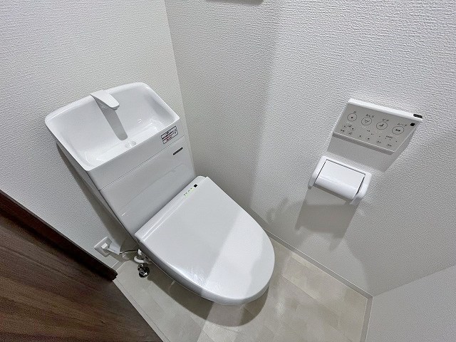 アッシュメゾン花園町Ⅲ トイレ
