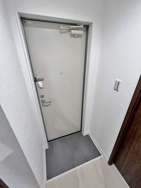 アッシュメゾン花園町Ⅲ 玄関