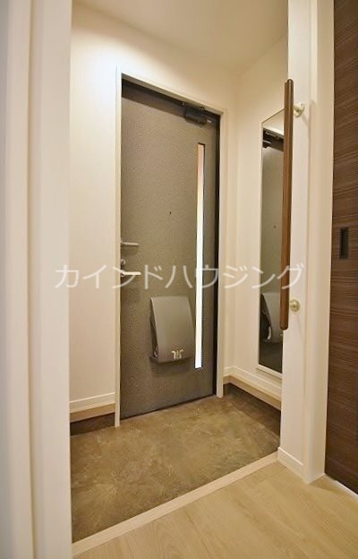 ボルトシティⅡ・Ⅲ 玄関