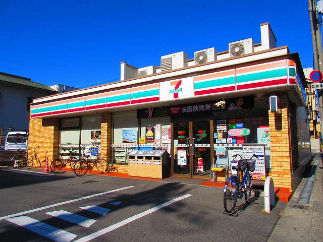 Clashist清水丘 West コンビニ