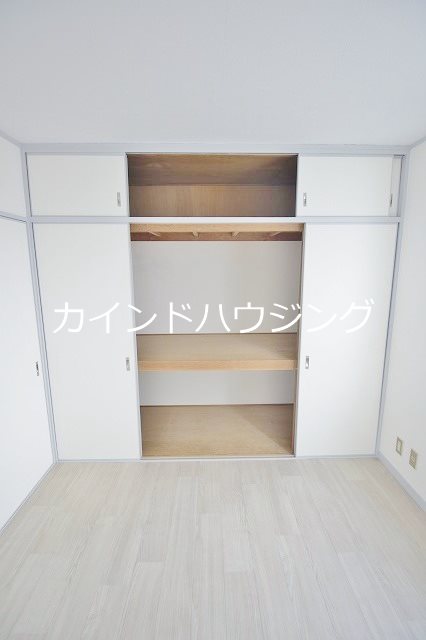 ライフ遠里小野 収納