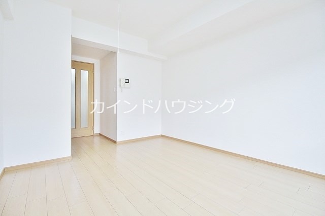 プラウドコート リビング