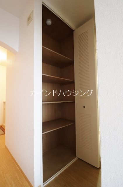 サニーコート高松 収納