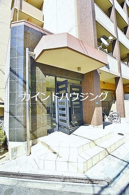 カルム　ド　アビタシオン エントランス