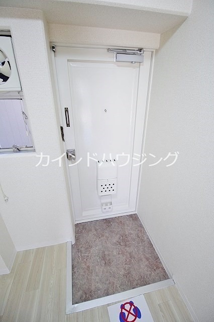 リアライズ北加賀屋 玄関