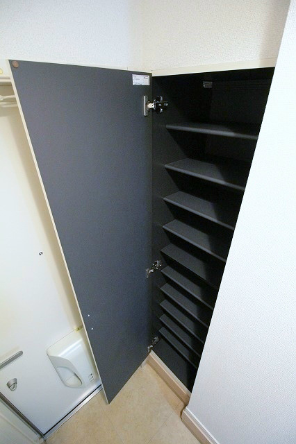 ジェンネ降井 収納